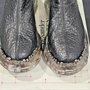 $5900 Alexander Mcqueen 807877WIAAO Men\'s Black Dumbo Grain Slipper-US 11 EU 44 Alexander McQueen | Shoes | 590 Alexander Mcqueen  main image 3
